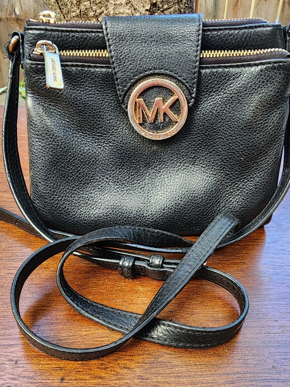 Michael Kors Fulton Black Pebbled Leather Double Zip Crossbody Bag Gold Logo